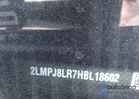 2017 Lincoln Mkx Reserve z USA, uszkodzony, nr VIN 2LMPJ8LR7HBL18602